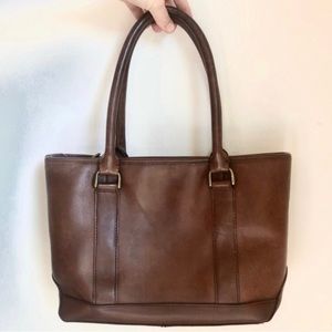 L.L. Bean ✨ 100% Genuine Leather Handbag